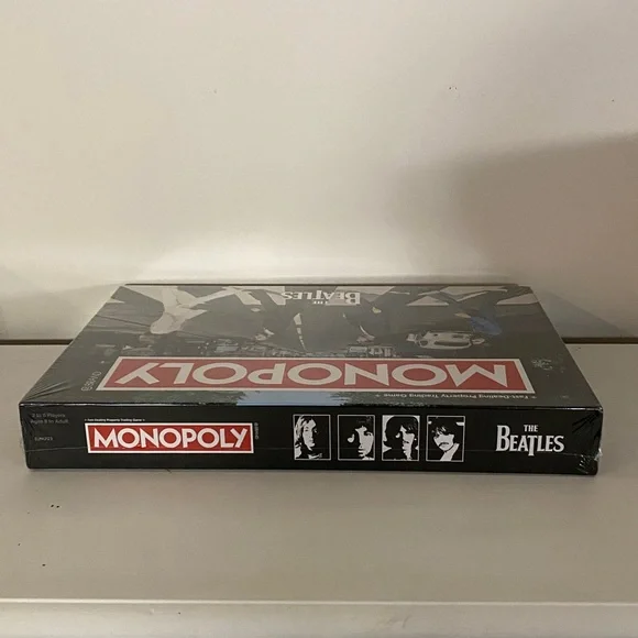 NWT Sealed Monopoly The Beatles Edition Board Game - Picture 6 of 11